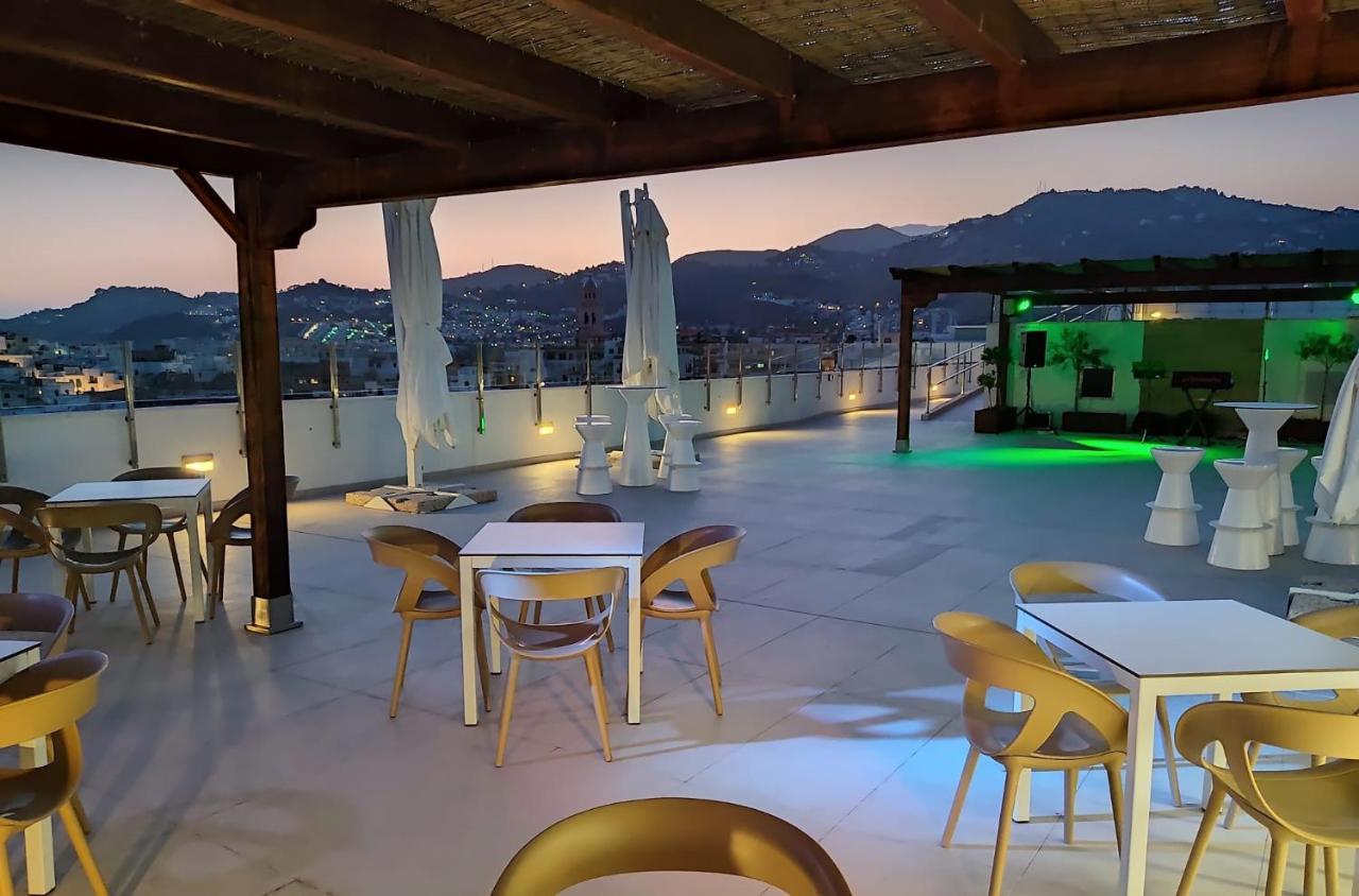 Bahía Almuñecar Hotel 4*